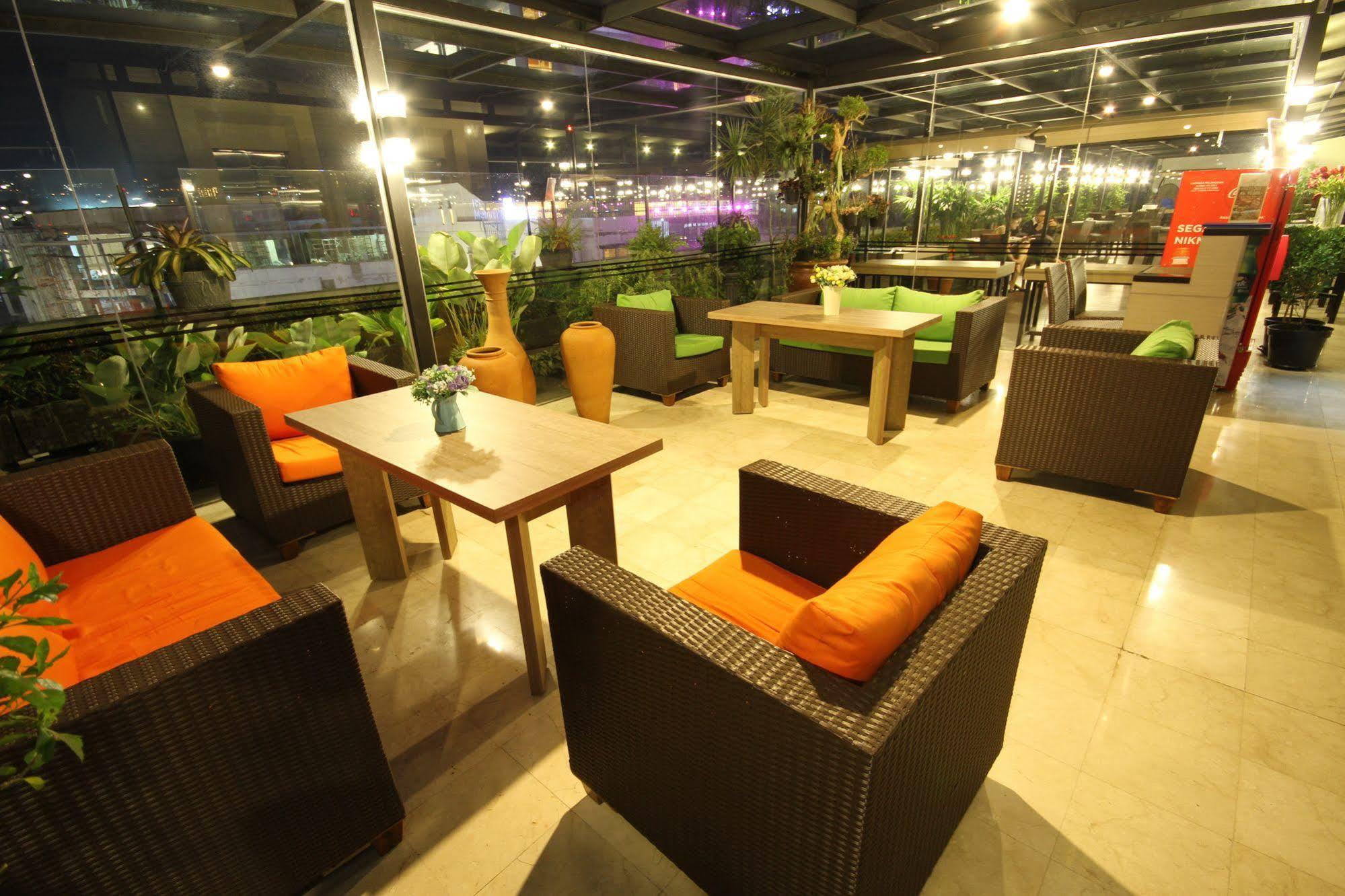 Atlantic City Hotel Bandung Exterior foto