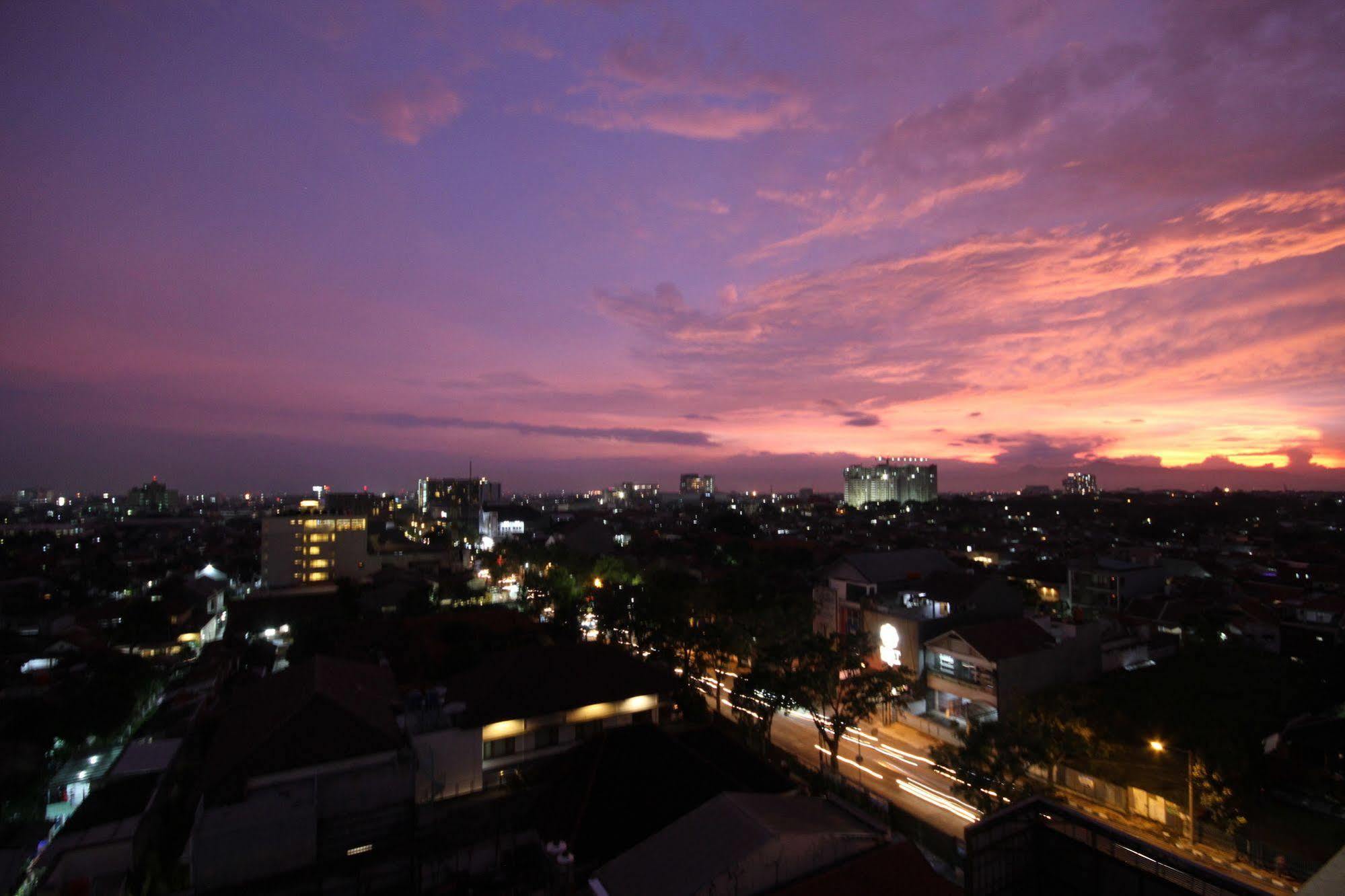 Atlantic City Hotel Bandung Exterior foto